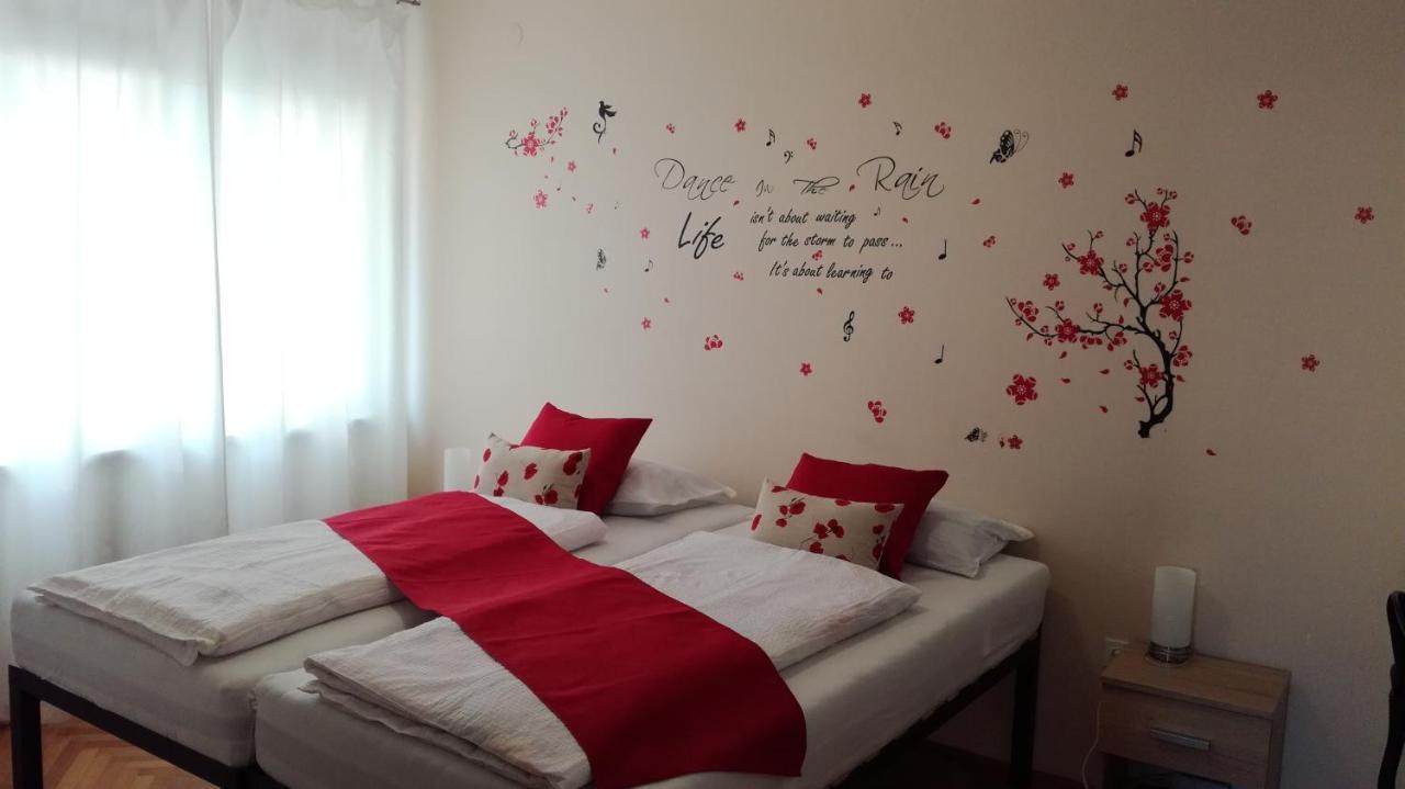 Apartma Ema Izola Luaran gambar